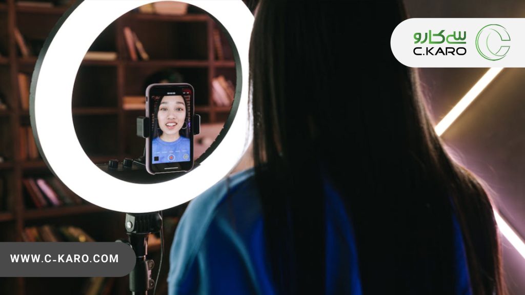 رینگ لایت بهتر است یا نور LED